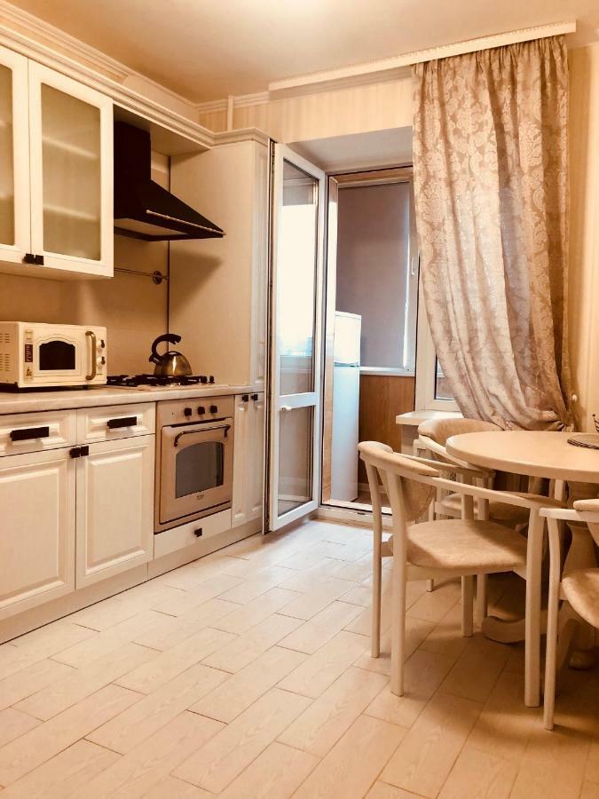 Classic Apartment Boryspil Ngoại thất bức ảnh
