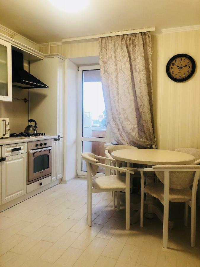 Classic Apartment Boryspil Ngoại thất bức ảnh